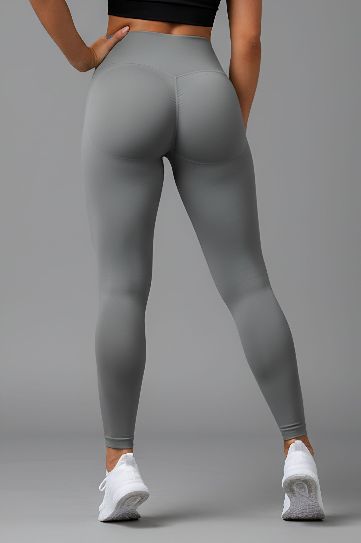 The 'Naked-Feel' High-Waist Legging | Seamless Comfort & Sculpting Tummy Control
