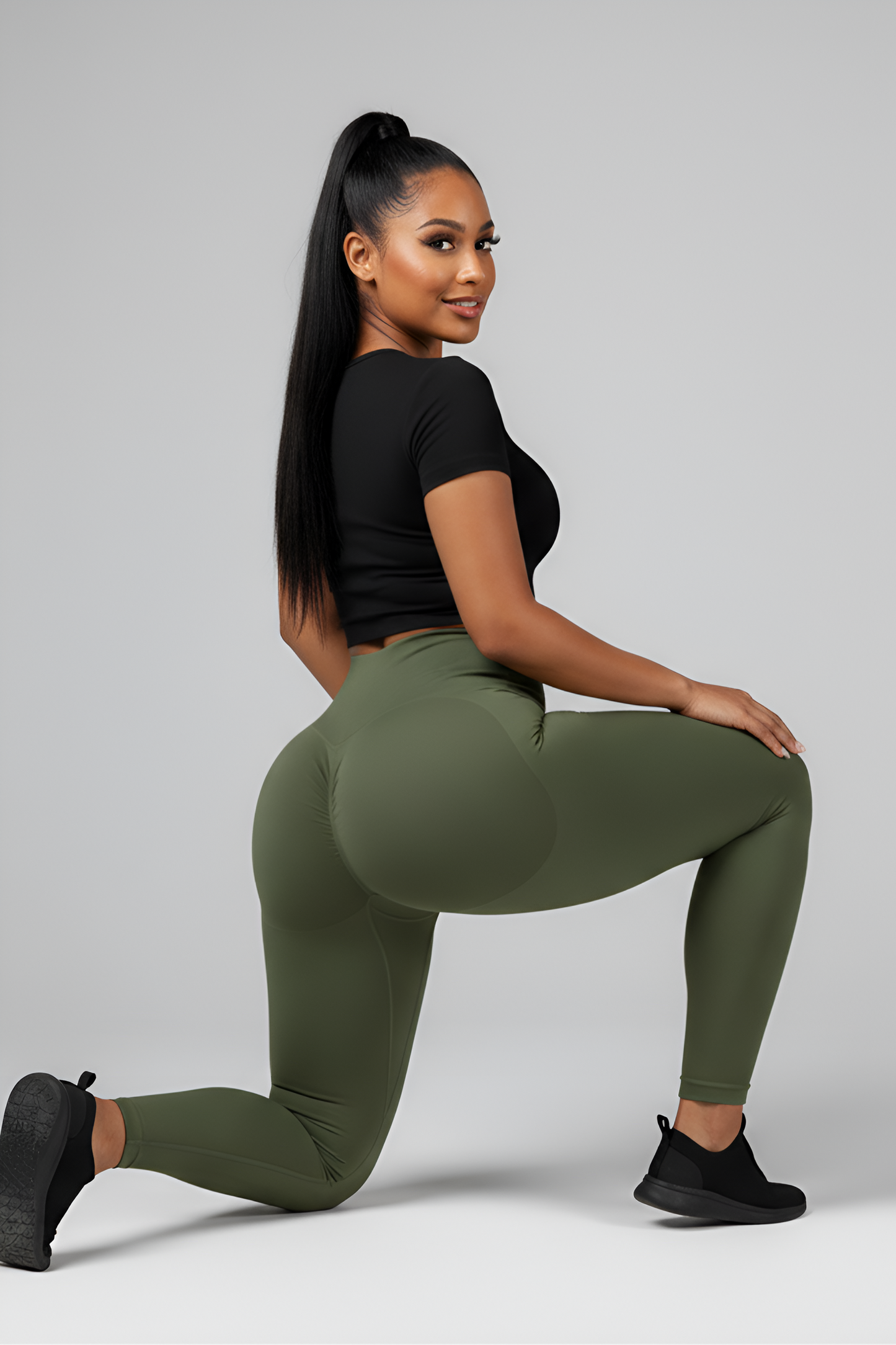 The 'Naked-Feel' High-Waist Legging | Seamless Comfort & Sculpting Tummy Control