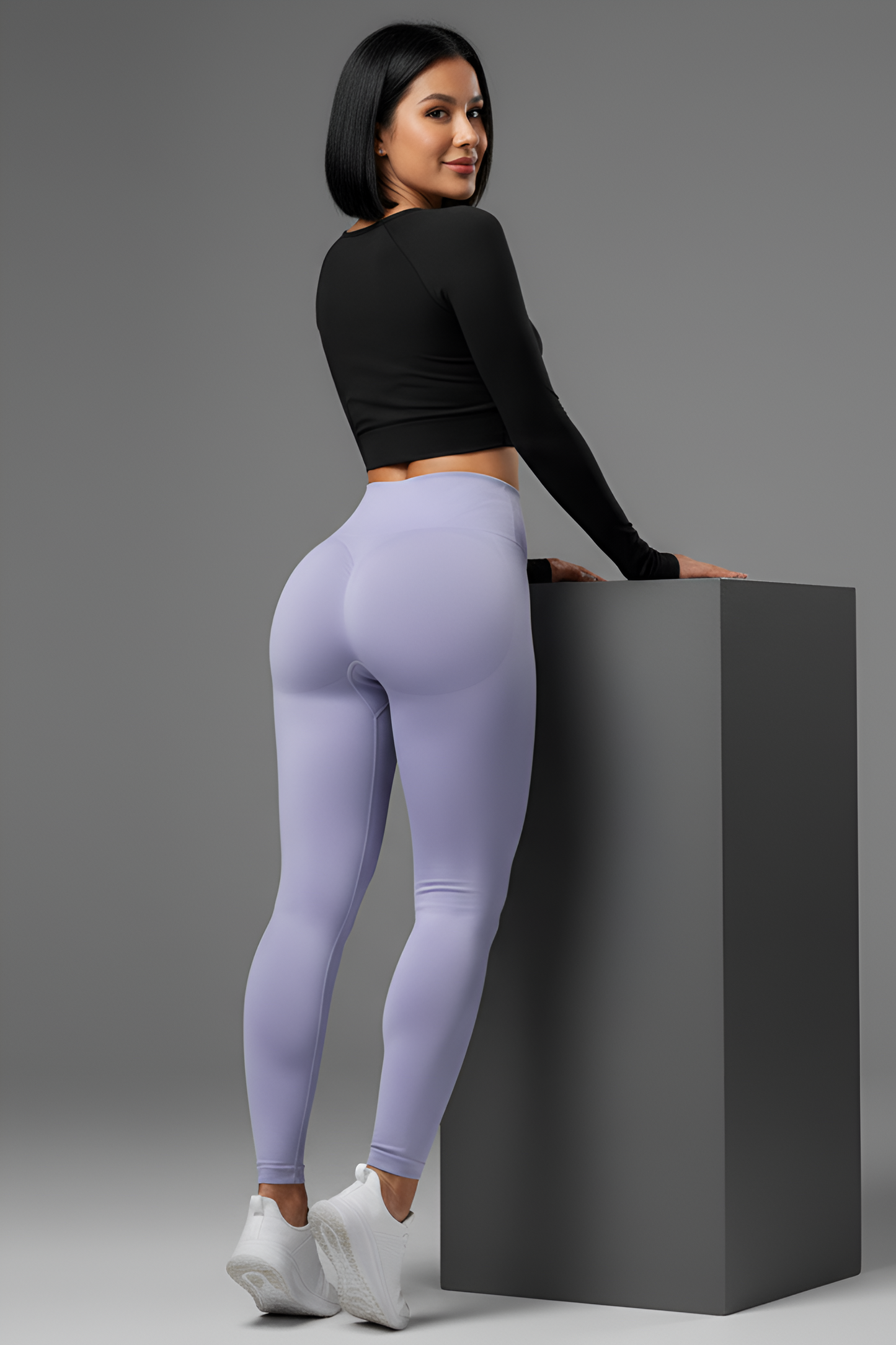 The 'Naked-Feel' High-Waist Legging | Seamless Comfort & Sculpting Tummy Control
