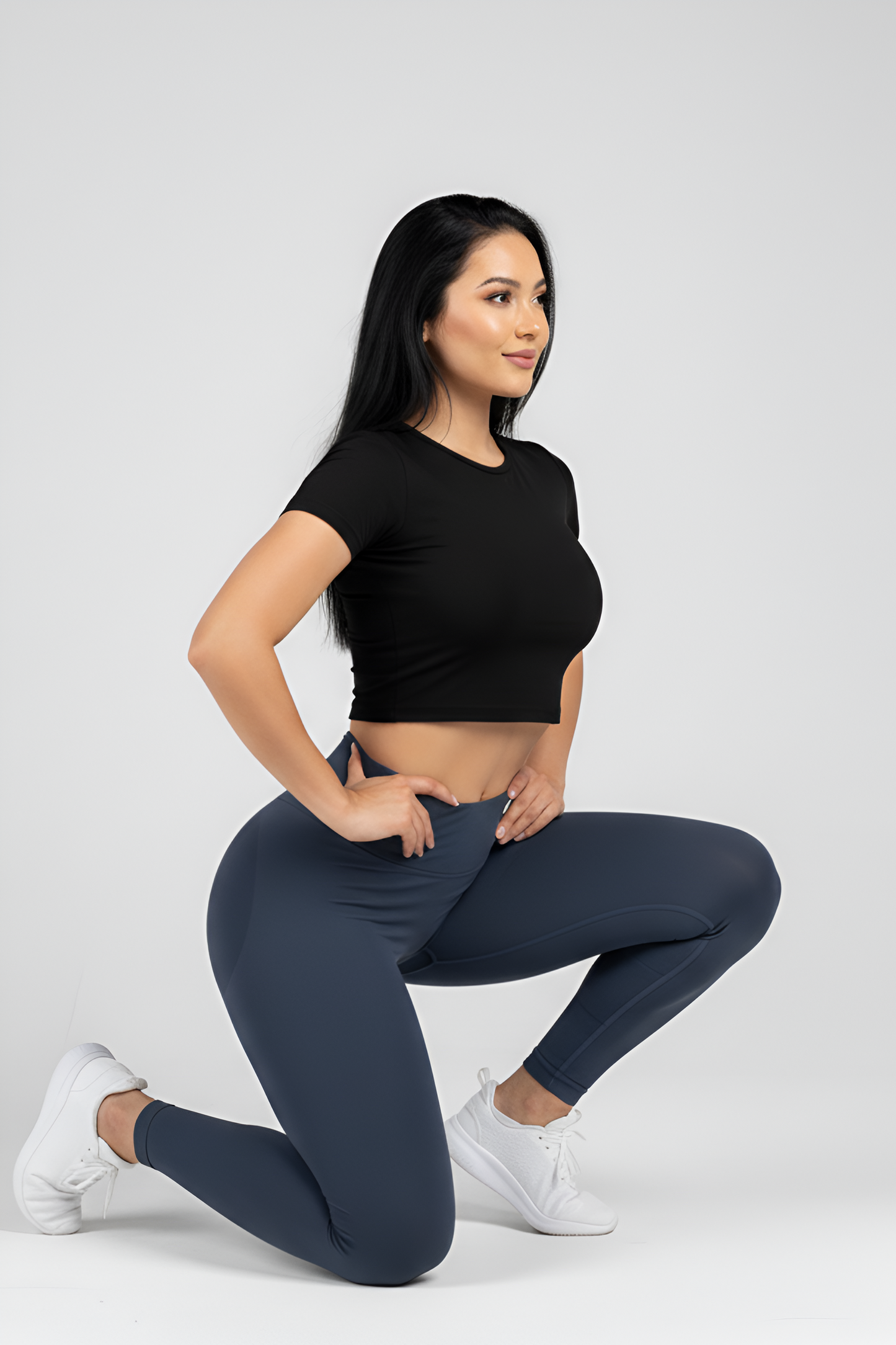 The 'Naked-Feel' High-Waist Legging | Seamless Comfort & Sculpting Tummy Control